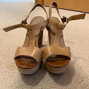 Cathy Jean size 6 wedges!